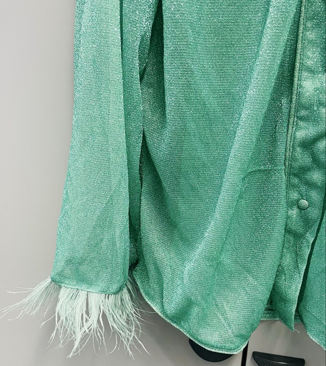 Chemisiers: Mintfarbige Glitzerbluse mit Federn, Gr. M - Hingucker! – Neuf avec emballage d'origine à Au ZH par Jaggy4 2