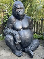 Lebensgroße Gorilla Statue – Gartendeko XXL
