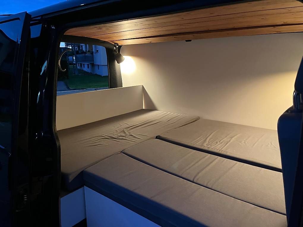 VW Camping Fahrzeuge: VW T5 Camper  sofort reisefertig – Gebraucht aus Dübendorf von schakalanze 4