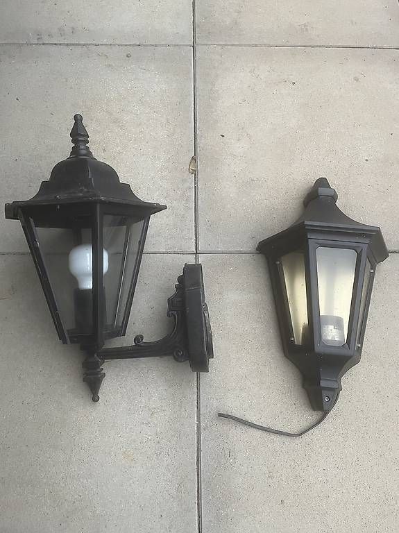 Lampade: Lampade esterne da parete – Usato da Iragna venduto da Hiuston