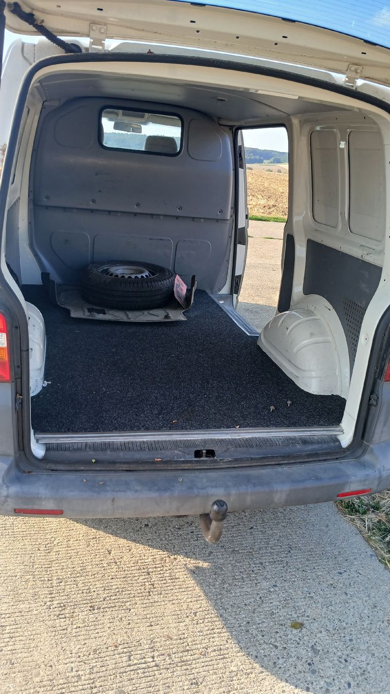VW Véhicules utilitaires: volkswagen T5 2.5 TDI – D'occasion à Cornol par bar_jt78 4