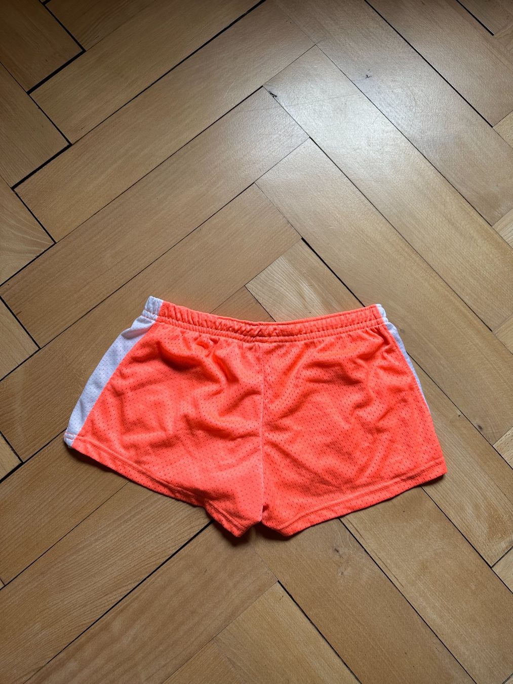 Pantaloni: Sport Shorts neonorange M – Usato da Zürich venduto da Diazaio 1
