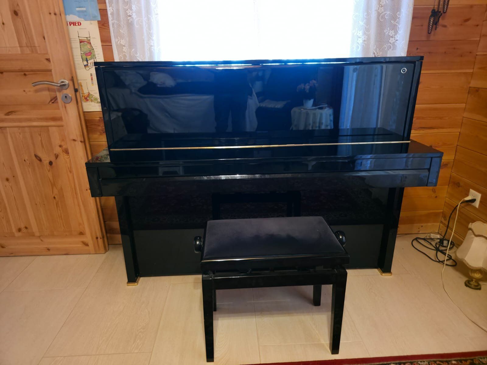 Yamaha Musikinstrumente: Piano et sa banquette – Gebraucht aus Montmollin von Sevenart 3