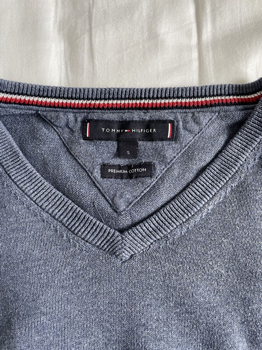 Tommy Hilfiger Maglioni & Felpe: blau-grauer Pullover von Tommy Hilfiger – Usato da St. Gallen venduto da msc_23 2