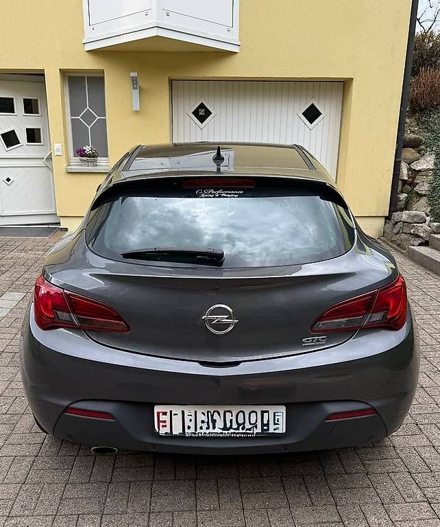 Automobili: Opel Astra GTC 2.0 CDTI  – Usato da Ruswil venduto da Thoma93 2