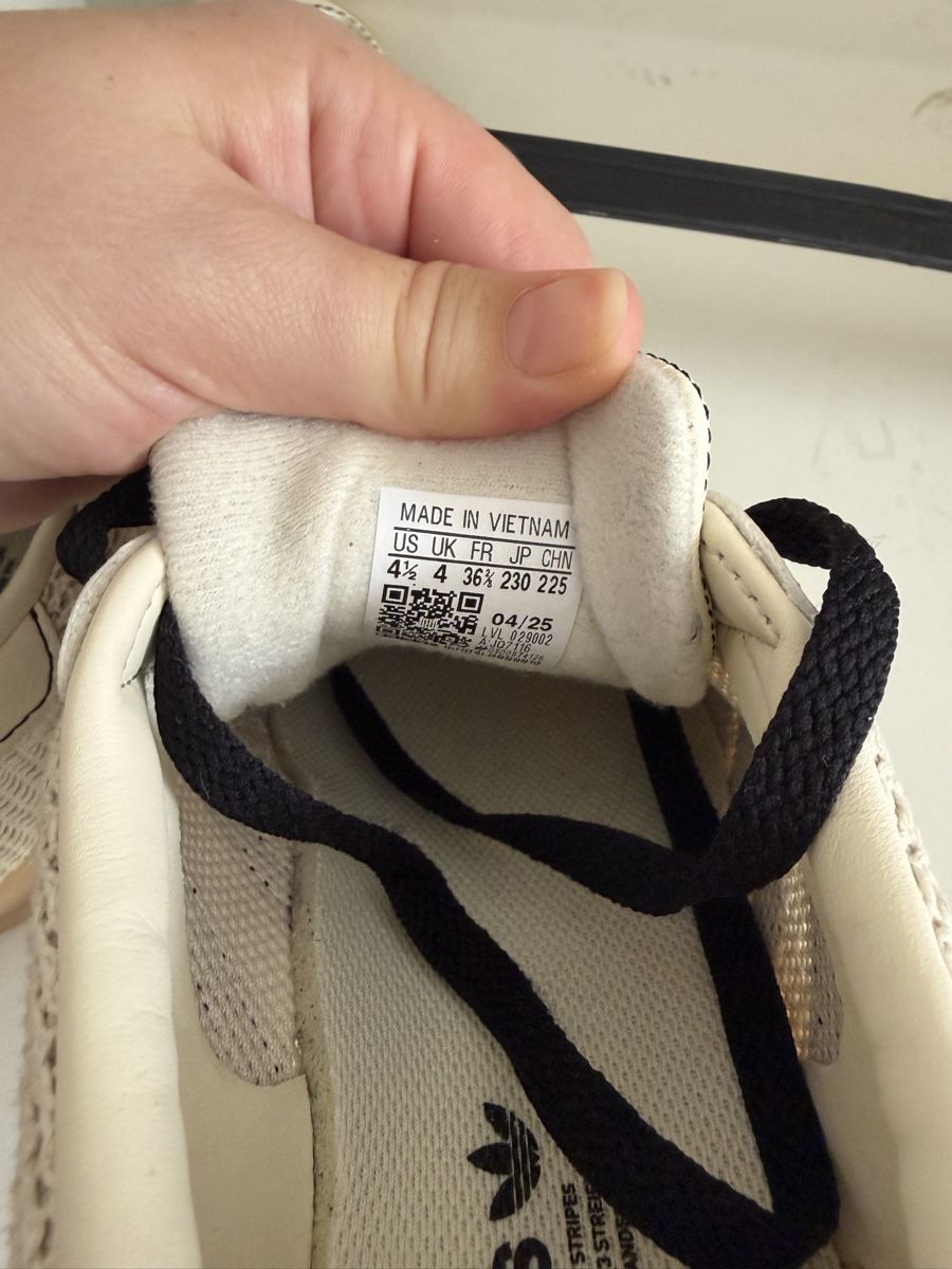 Adidas Chaussures femmes: Adidas Gazelle Creme Noir – Neuf (Voir description) à Biel/Bienne par lisalrh 6