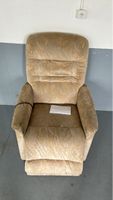 Gemütliches Sofa mit Gebrauchsspuren sucht neues Zuhause