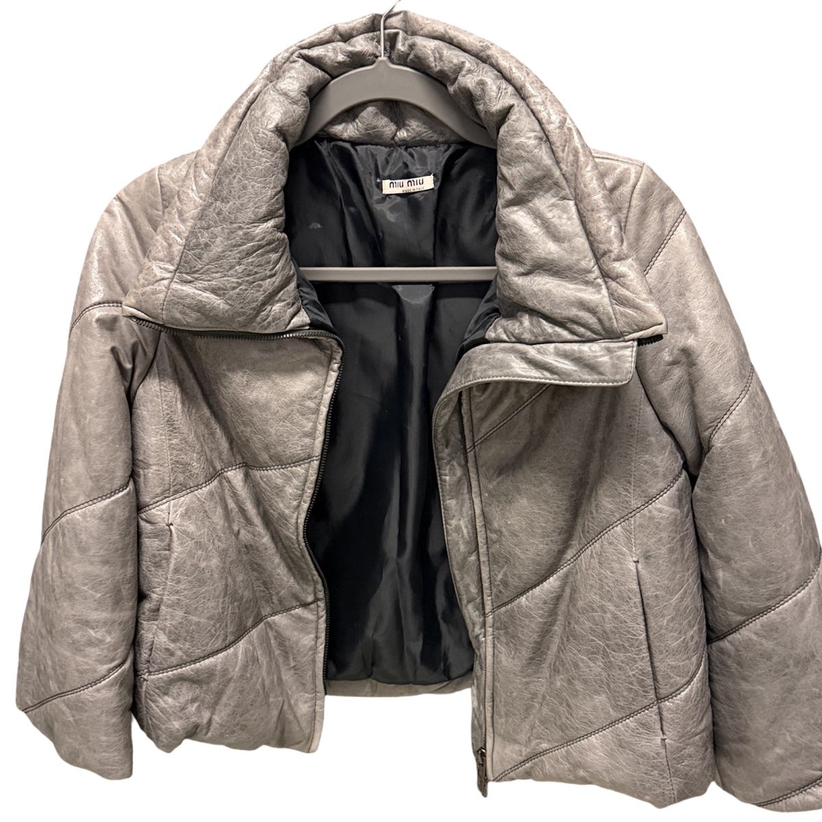 Miu Miu Giacche: Miu Miu Padded Jacket - Leather, Autumn Style, Size M – Nuovo (secondo la descrizione) da Bursinel venduto da rud_9mxh 2