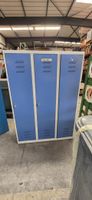 Spindschrank 3-tuerig blau Metall gebraucht