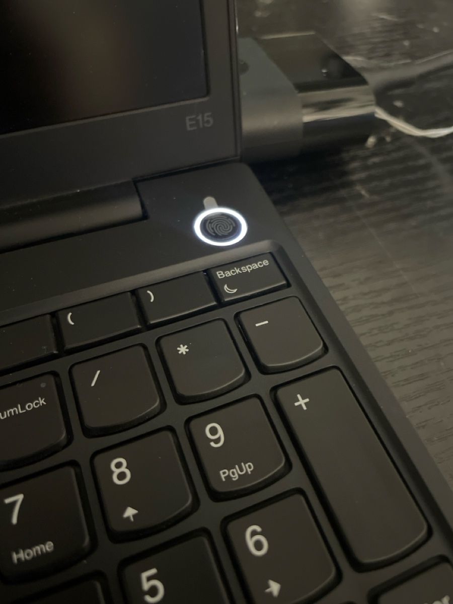 Lenovo Portables: Lenovo E15 Def/Bastler – Défectueux à Abtwil SG par Kueng.MultiOutlet 2