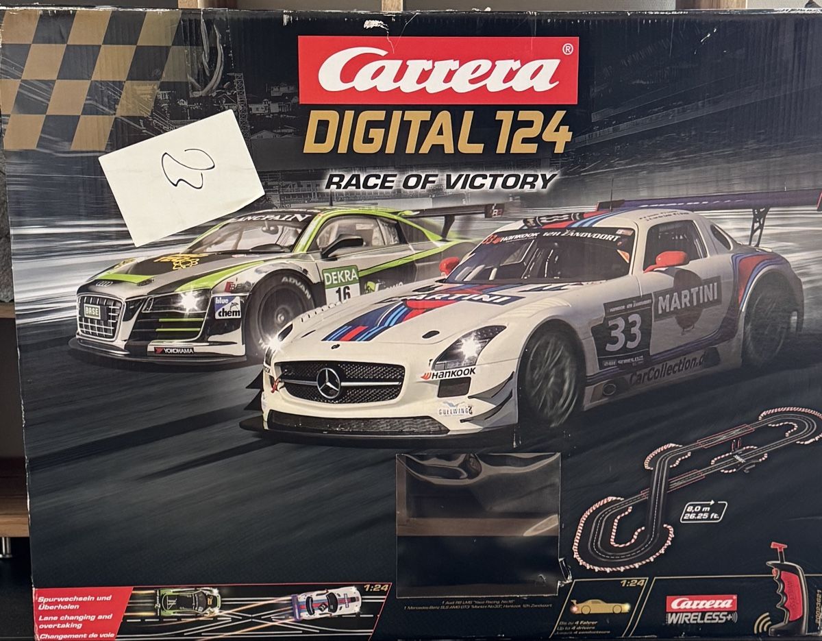 Carrera Rennbahnen: Carrera Digital 124 – Gebraucht aus Engelburg von luk45_9er