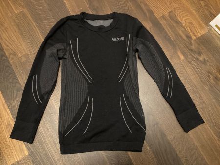 Thermoshirt gr. 116-128  aber eher 134-140