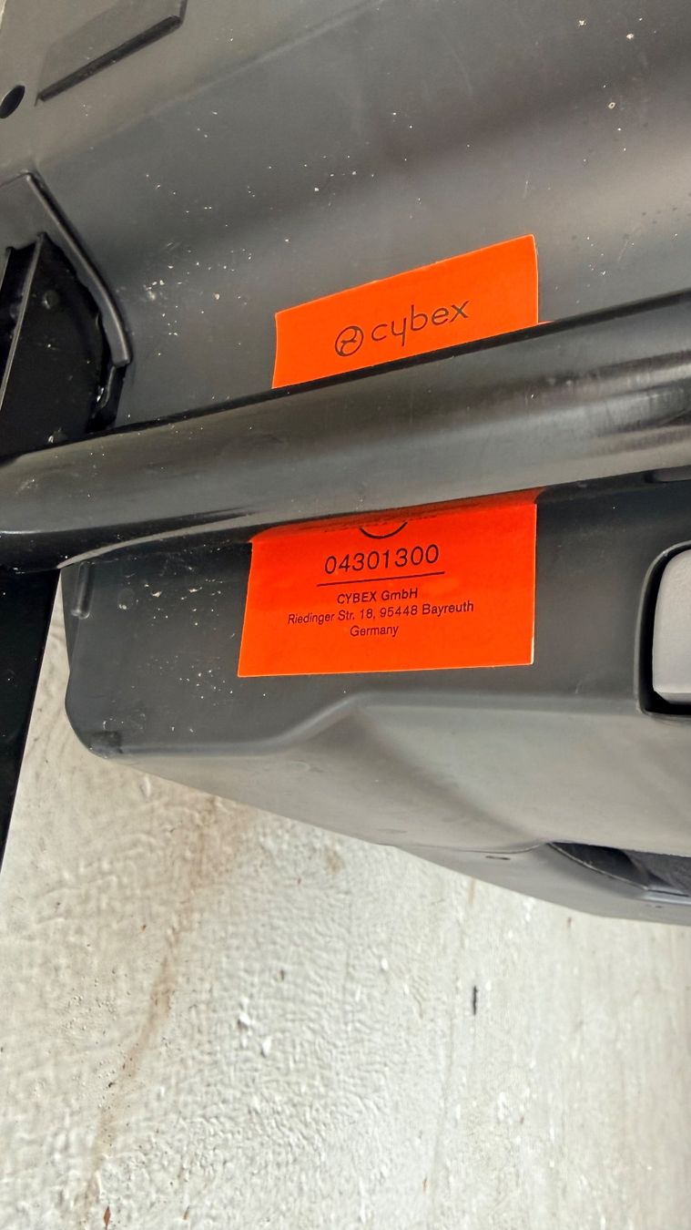 Cybex Seggiolini per auto: Kindersitz CYBEX Sirona Plus inkl. Base (Isofix) – Usato da St. Margrethen SG venduto da Berry08 5