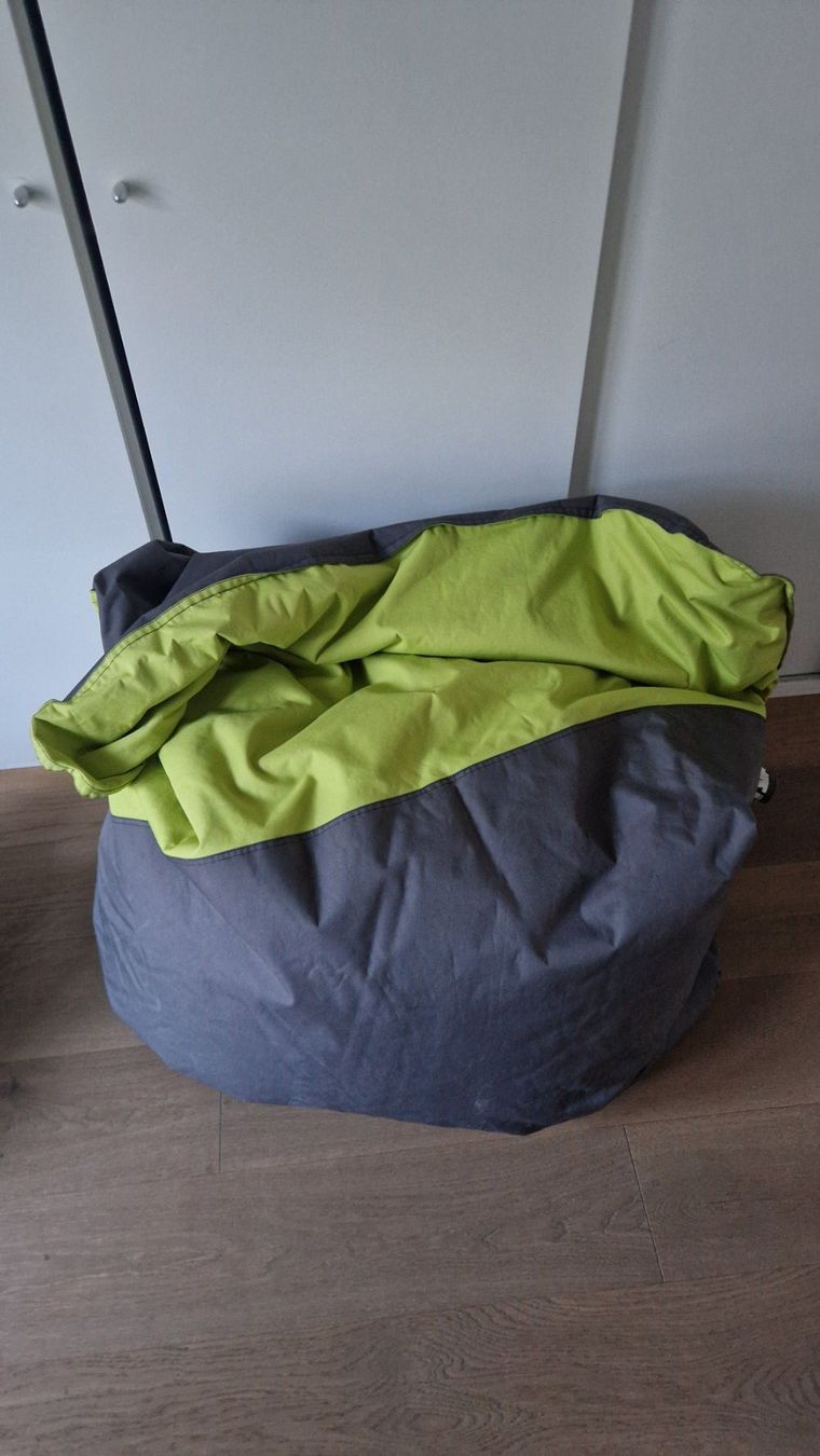 Sessel: Neuwertiger Sitzsack Grau/Grün – Gebraucht aus Thayngen von rap_cl7k 2