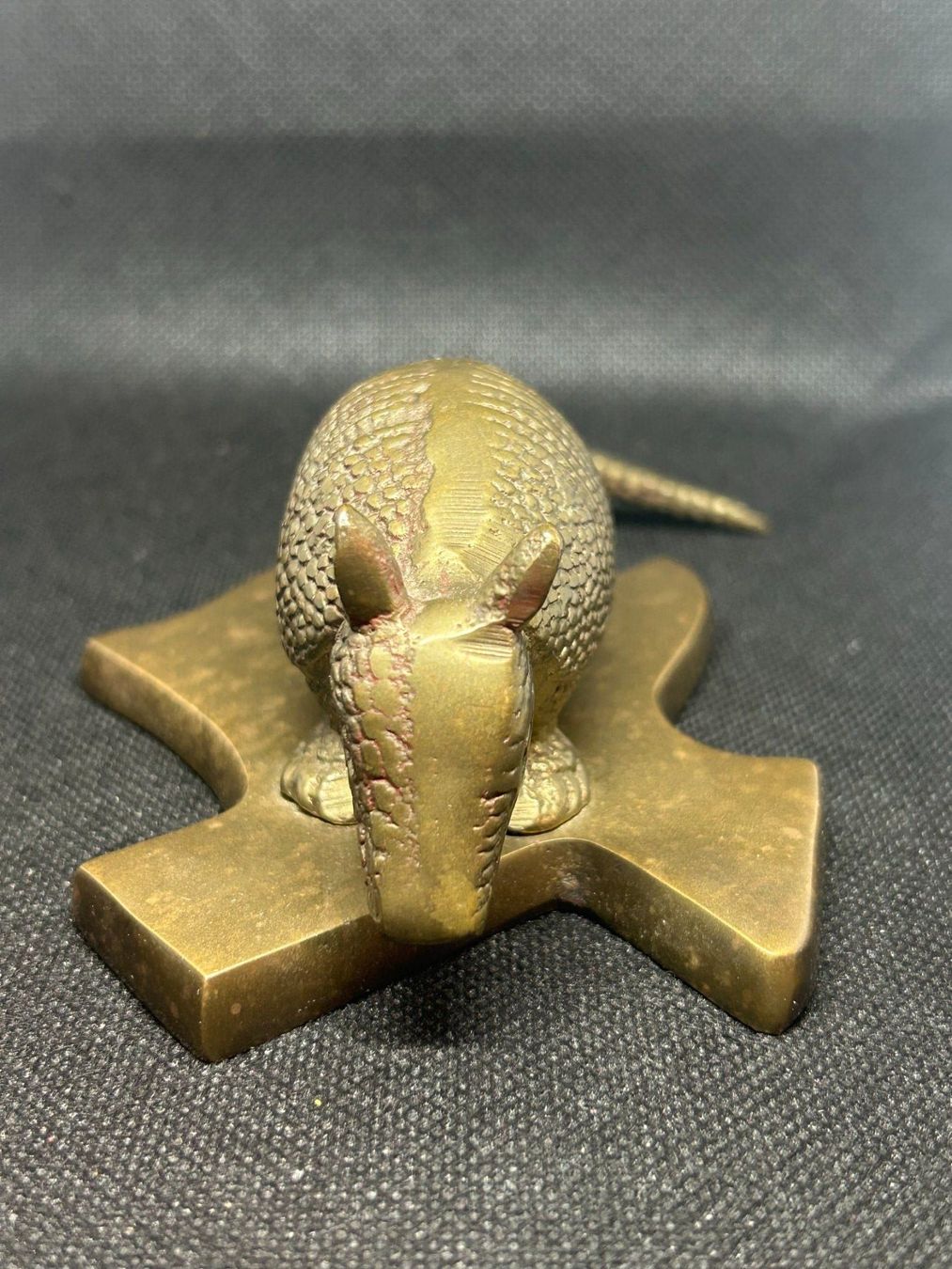 Skulpturen & Statuen: Vintage Armadillo statue – Gebraucht aus Lausanne von Weber1007 1