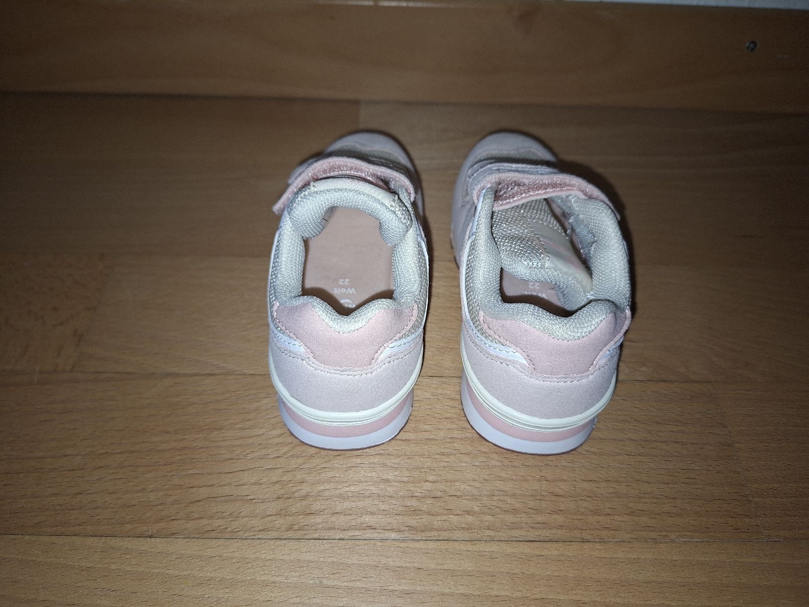 Elefanten Schuhe für Mädchen: Turnschuhe von Elefanten in Gr. 22 – Neu (gemäss Beschreibung) aus Oberrieden von smarties949 2