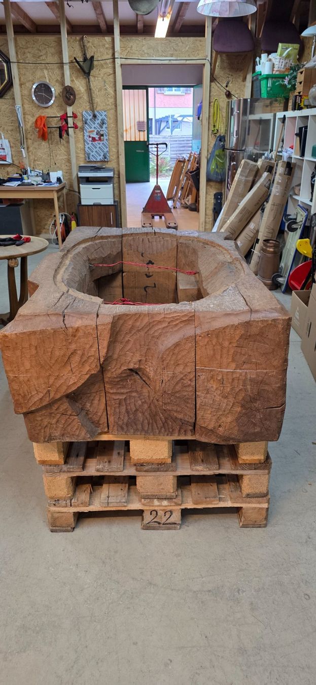 Tische: Einzigartig Holzskulptur Eiche Salontisch mit Granit Platte – Gebraucht aus Wittenbach von gruezi-schwiz 4