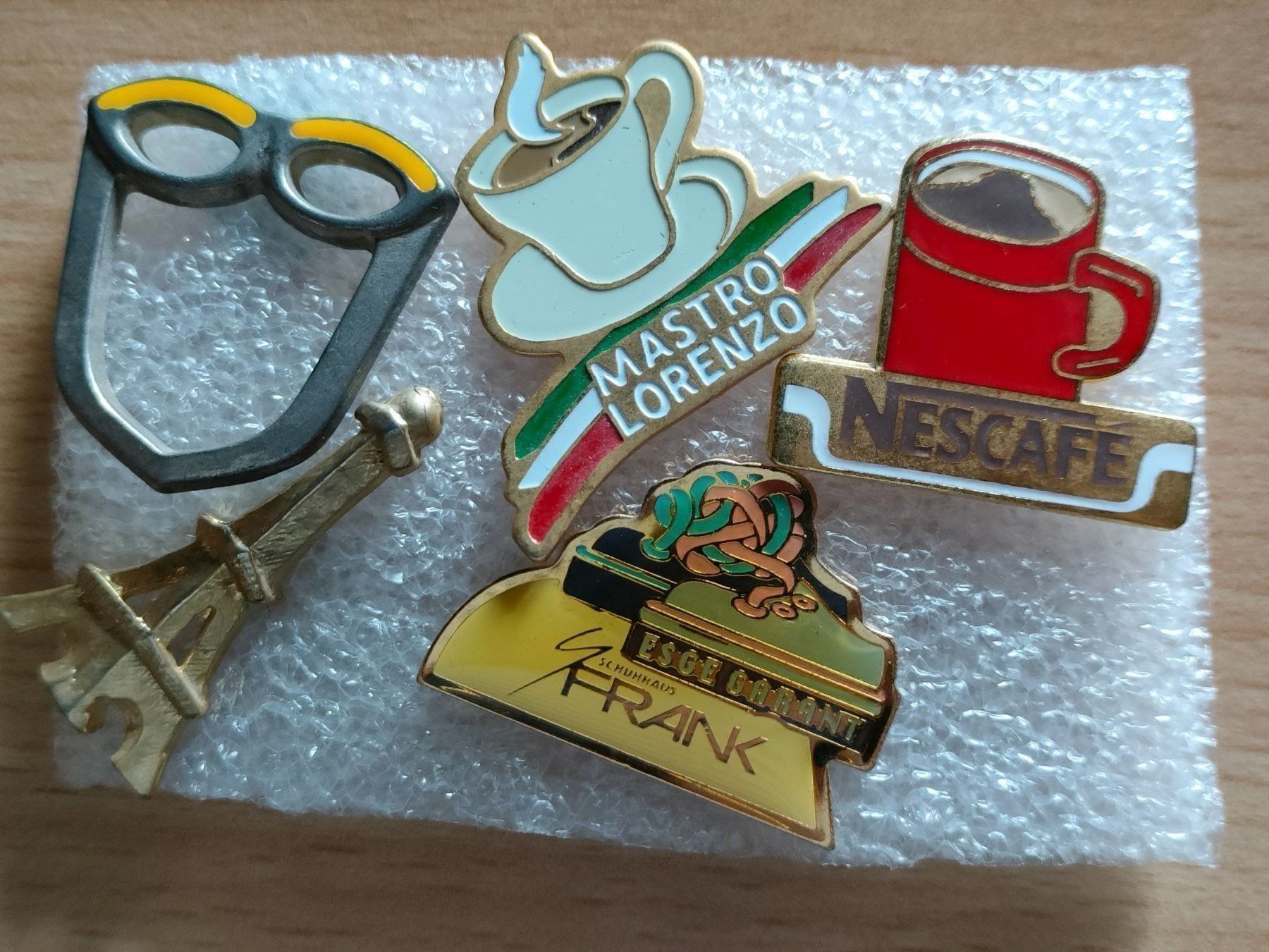 Placchette & Badge: Pins Kaffee – Usato da Brugg AG venduto da Mashaba 4