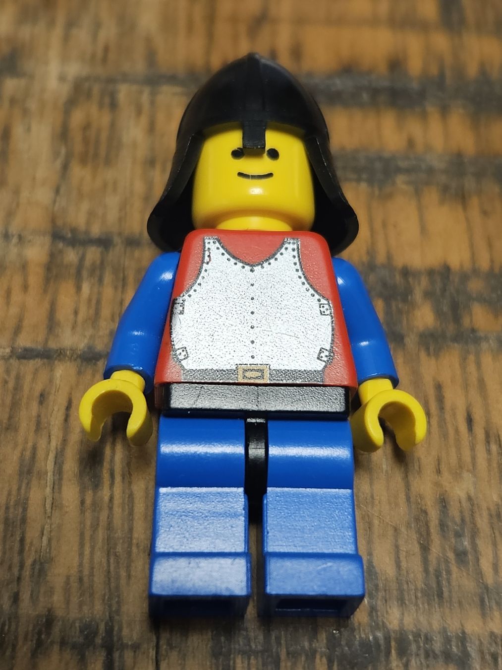 Lego Kit di costruzioni: lego figurine castle 198 Breastplate - – Usato da Confignon venduto da Ecrofigs
