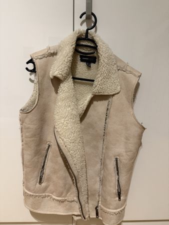 Mango Shearling Weste Gr. S