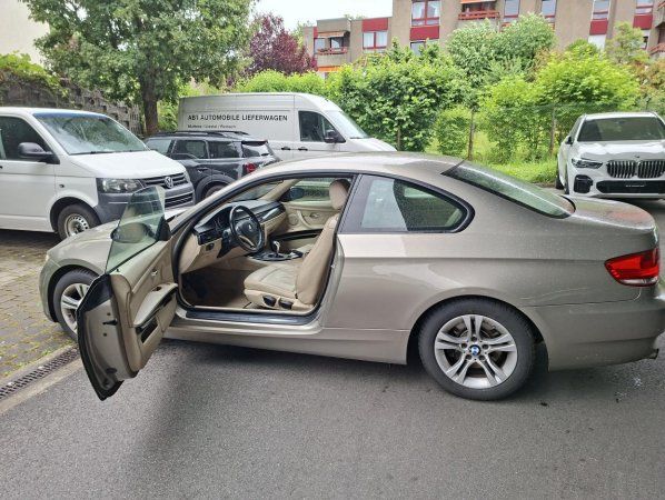 BMW Automobili: BMW 320i Coupe (E92) – Usato da Muttenz venduto da Rbrosi