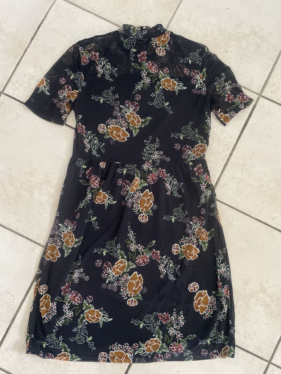 Vestiti: Neues OBJECT Kleid Gr. L schwarz transparent Blumenmuster – Nuovo (secondo la descrizione) da Obergerlafingen venduto da cabo4 3