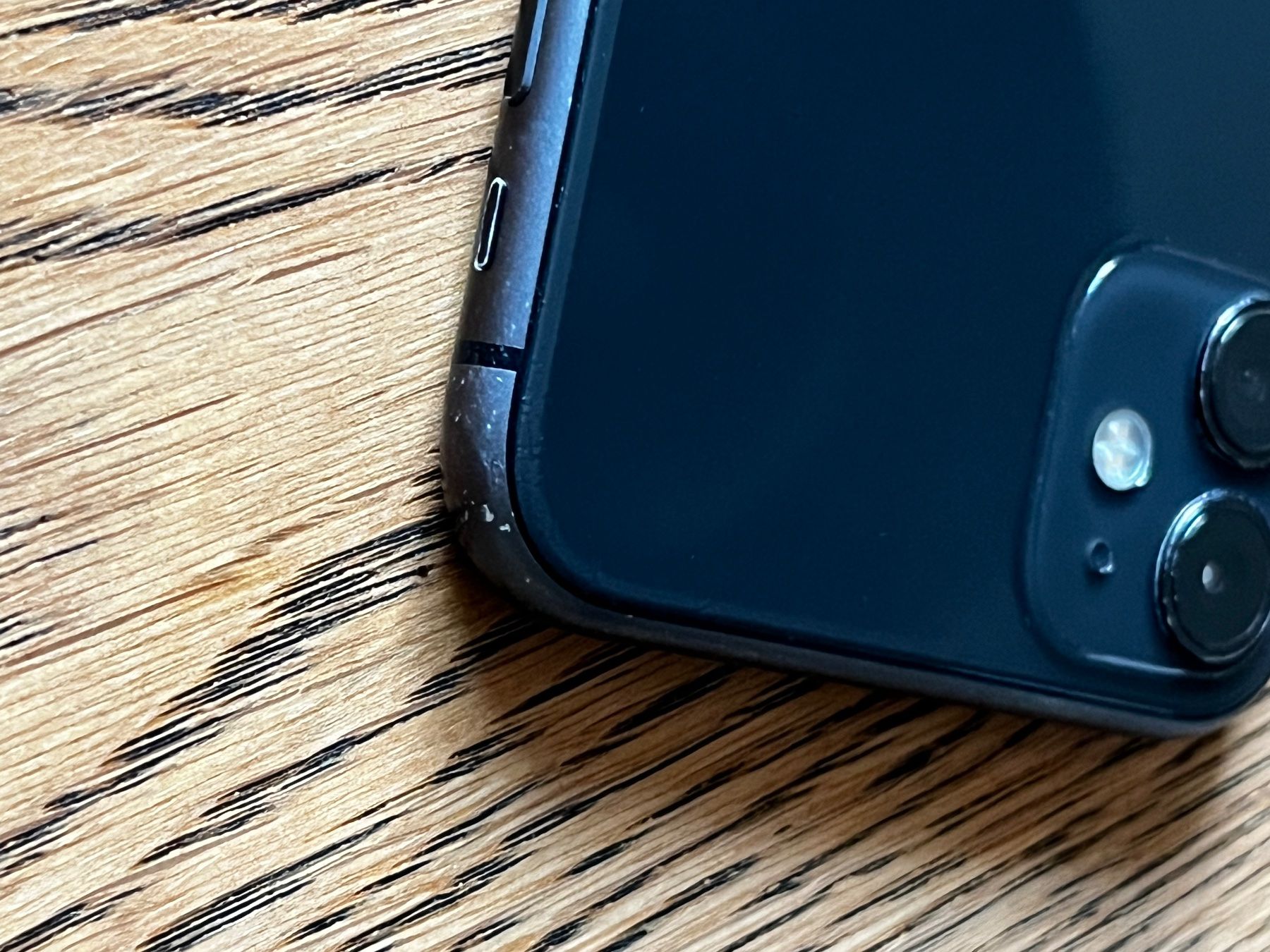 Apple Telefoni cellulari / Smartphones: iPhone 11 schwarz 64GB - Zustand gut – Usato da Zürich venduto da jon_z2d8 5
