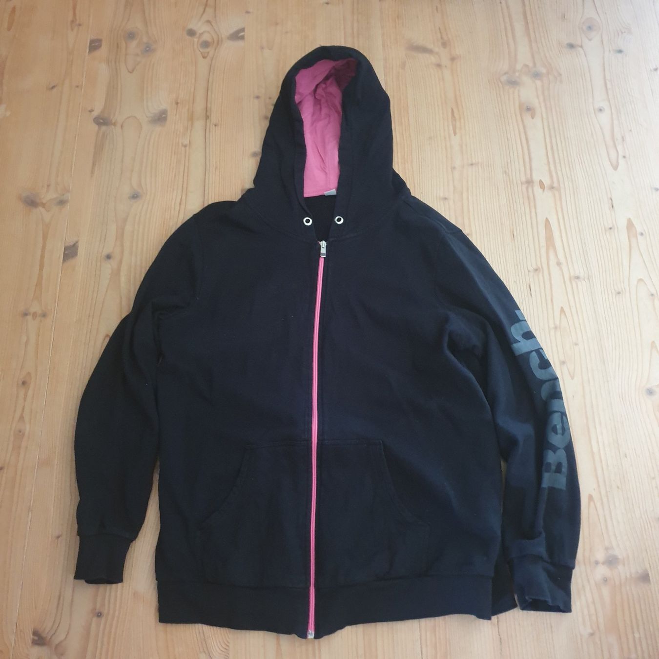 Bench Giacche: Bench Kapuzenjacke Grösse 44/46 schwarz – Usato da Nunningen venduto da rosalieundtrueffel