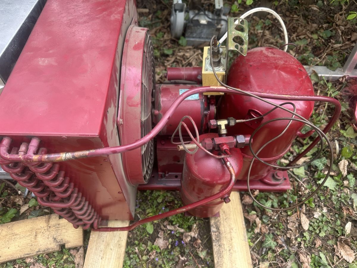 Compressori: Kompressoren für Kühlsysteme – Usato da Dietikon venduto da moradi24 1