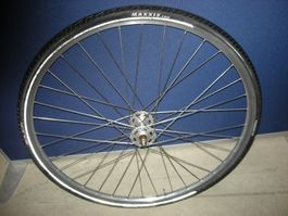 Fahrrad- Sportvelo Vorderrad  28 Komlett mit Pneu
