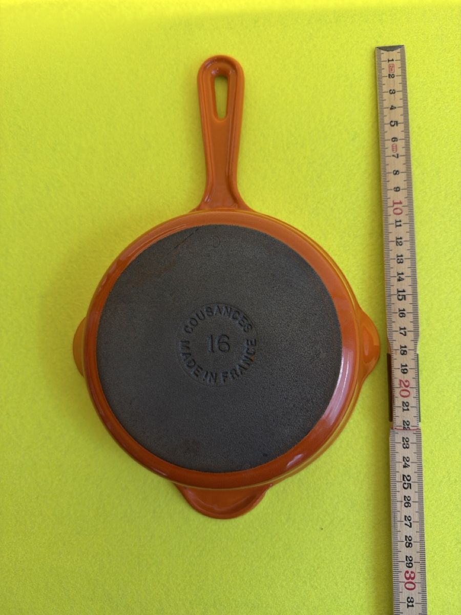 Le Creuset Padelle: Le Creuet Cousances 16 – Nuovo (secondo la descrizione) da Bern venduto da Expo02 1