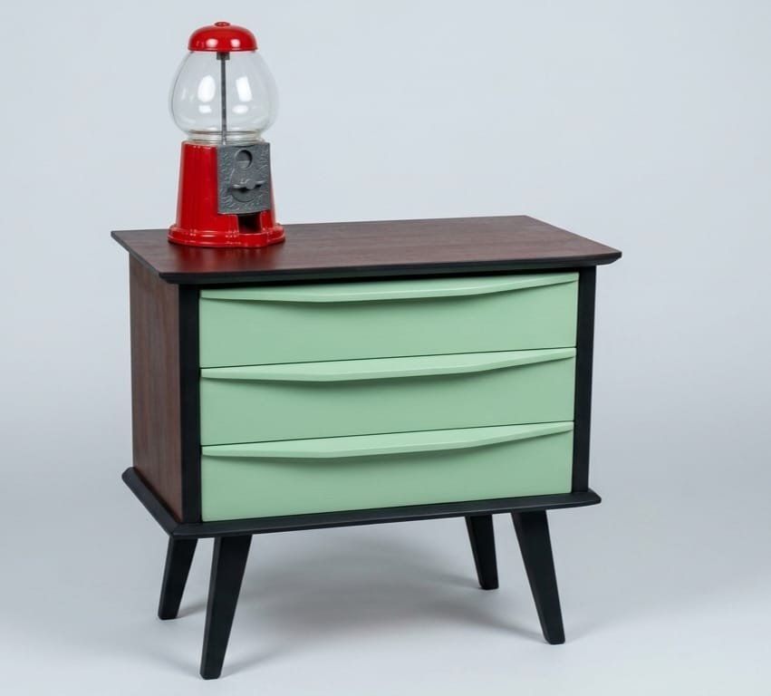 Comodini: Aufgearbeiteter Mid-century Nachttisch – Usato da Ebnat Kappel venduto da Noah2512 1