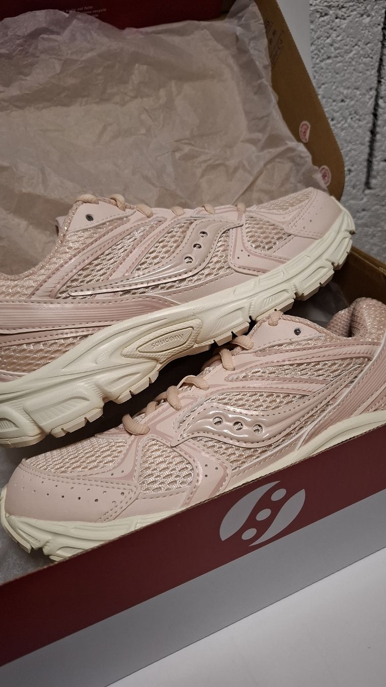 Saucony Scarpe da donna: Saucony ride millenium rose pastel - neuve -  taille 37,5 – Nuovo e nell'imballaggio originale da Le Landeron venduto da rue_k9kg 2
