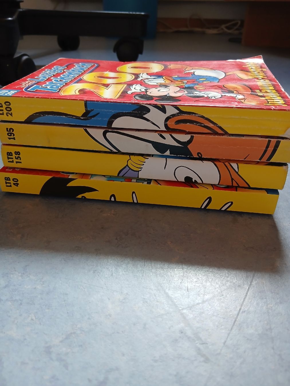 Fumetti: 4 lustiges Taschenbuch – Usato da Nunningen venduto da din_m9sb