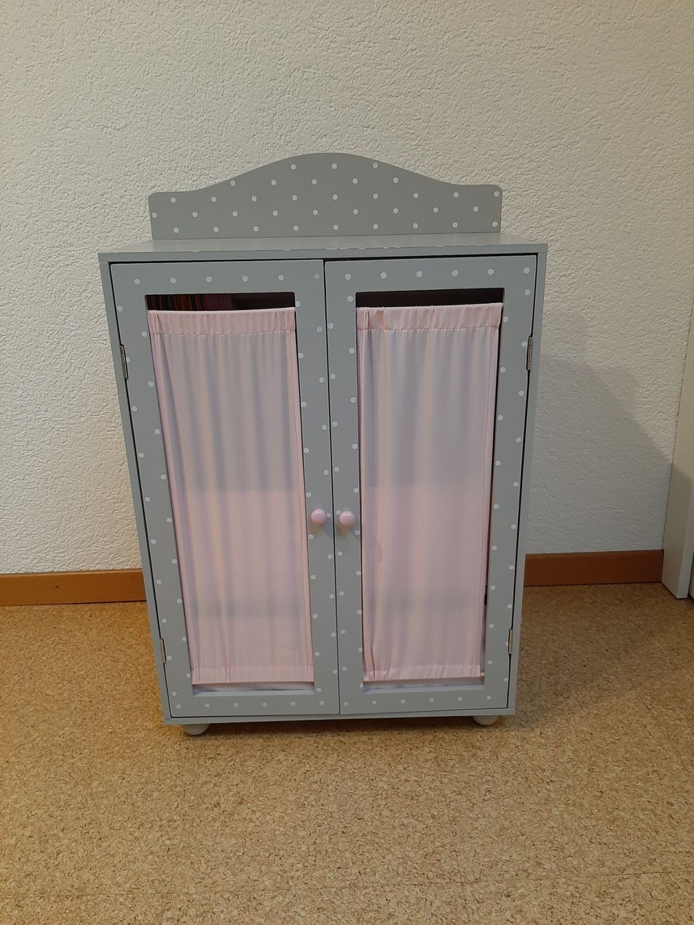 Giocattoli: Puppenkleiderschrank – Usato da Heimberg venduto da seestern81