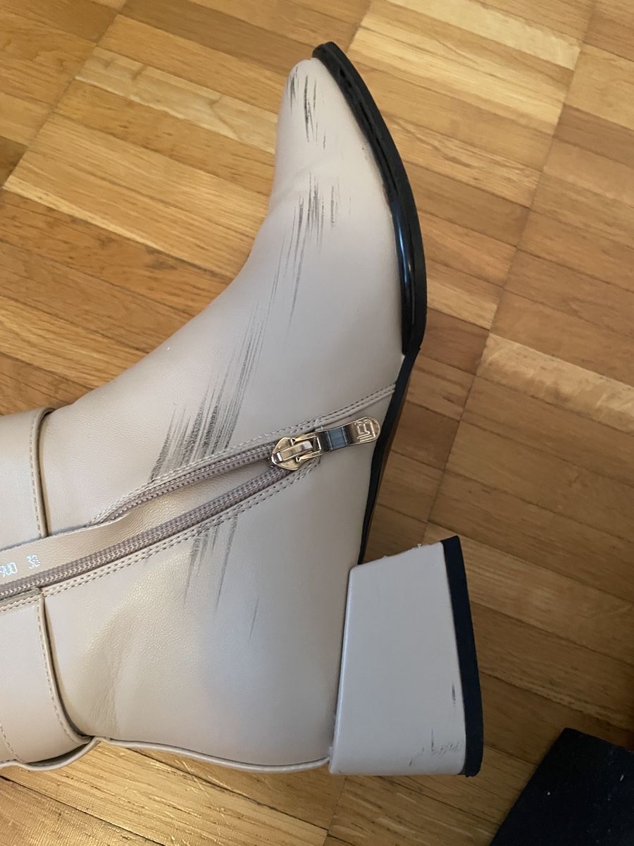 Laura Biagiotti Scarpe da donna: Laura Biagiotti leather Boots Beige Size 38 – Usato da Neuchatel venduto da shi_9fzw 4
