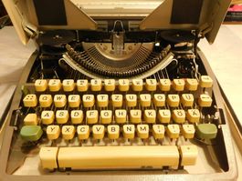 Antike Olympia Schreibmaschine 1950 / 60er
