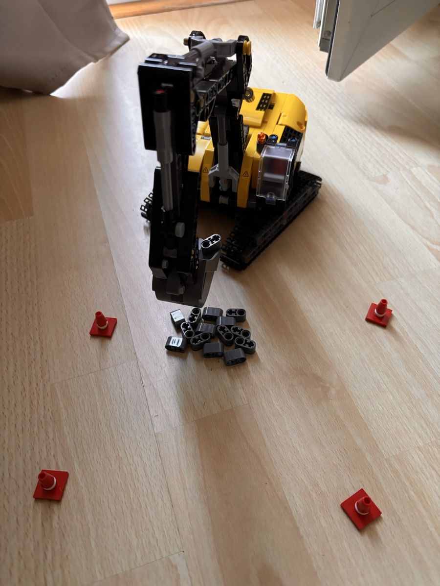 Technics Kit di costruzioni: LEGO Technic 42121 Bagger, komplett – Usato da Dättlikon venduto da MC_FK 3