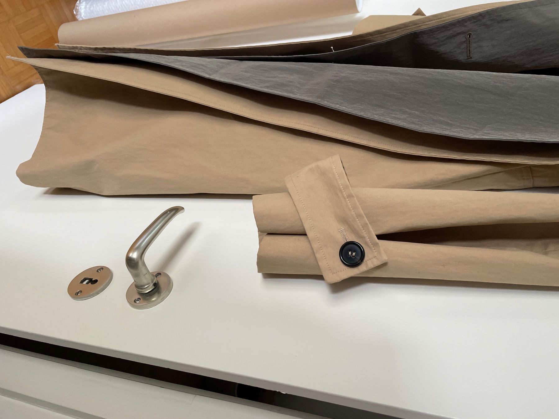Cos Cappotti: COS Trenchcoat oversize – Nuovo (secondo la descrizione) da Zürich venduto da Nhpp 9