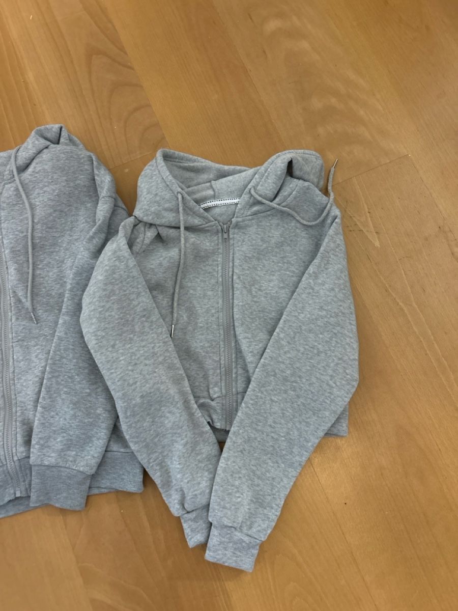 Shein Giacche: Graue Pullijacken S (normal und croped) (shein) – Usato da Triesenberg venduto da miauuu19 2