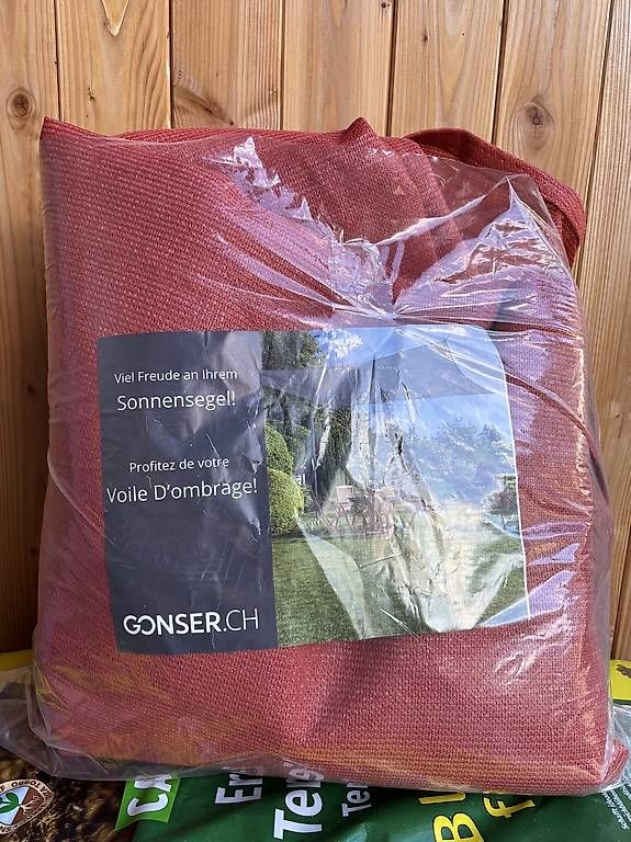 Tende da sole: Sonnensegel 4x6m Rot – Usato da Bönigen venduto da Randamplan 1