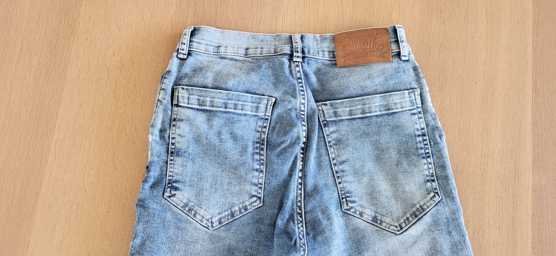 Siksilk Jeans: Siksilk Jeans – Usato da Amlikon-Bissegg venduto da Schnuefeli4 2