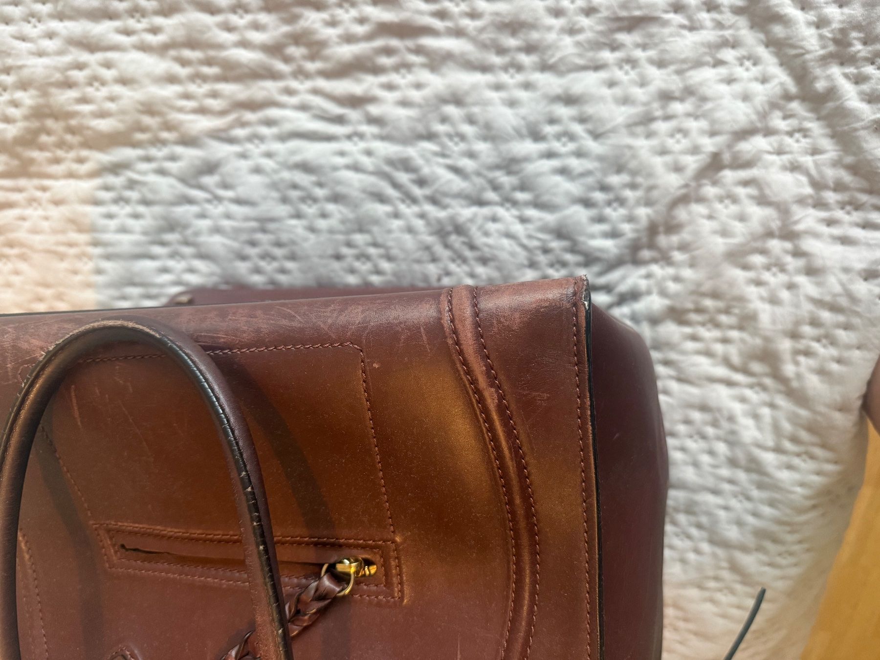 Celine Taschen für Damen: Laufzeit verkürzt. Neue FotosDunkel Braune Celine Handtasche – Gebraucht aus Zürich von miltengabo 1