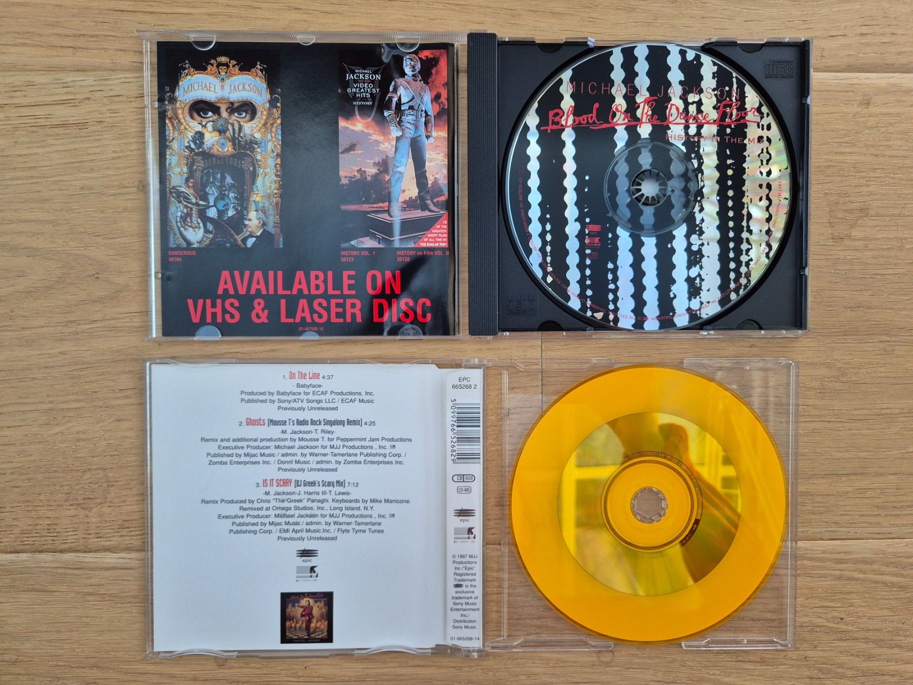 CD: Michael Jackson – GHOSTS Deluxe Collector Box Set – Usato da Savièse venduto da coeur88 3