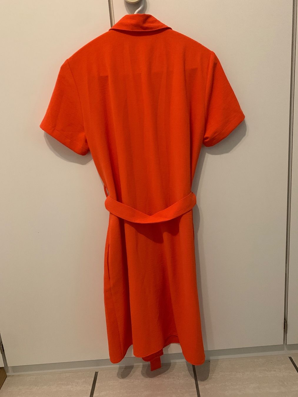 Vestiti: Neue Kleid – Nuovo e nell'imballaggio originale da Lausen venduto da tiguan07 2