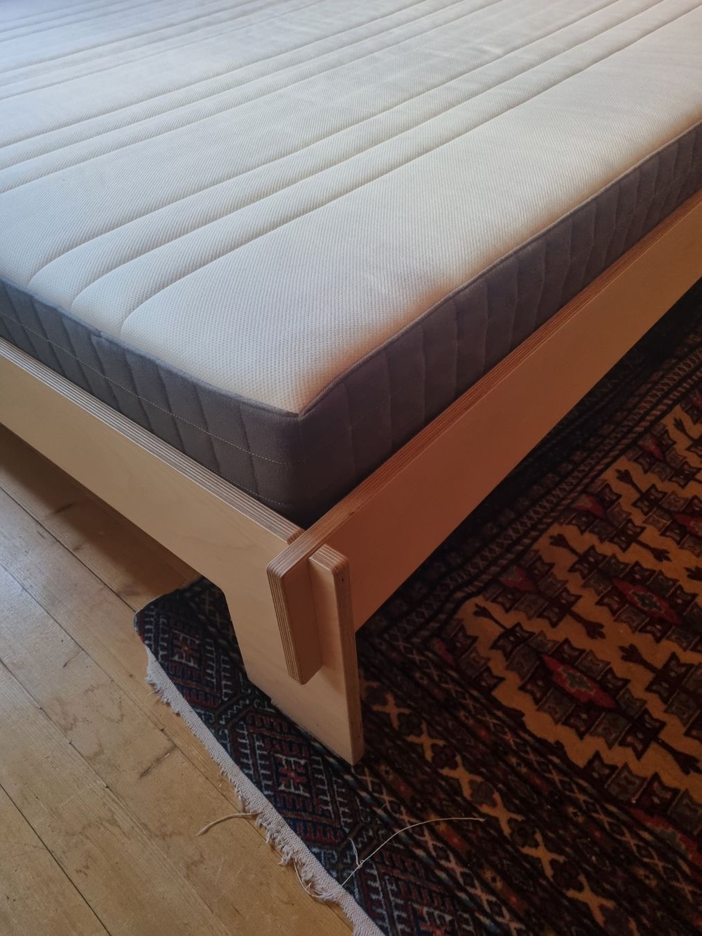 Ikea Letti: holzbettrahmen mit lattenrost und matraze – Usato da Meilen venduto da rore66 2