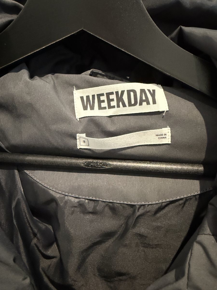 Weekday Giacche: Damen Winterjacke Grösse S – Usato da Dietlikon venduto da lis_2vwh 2