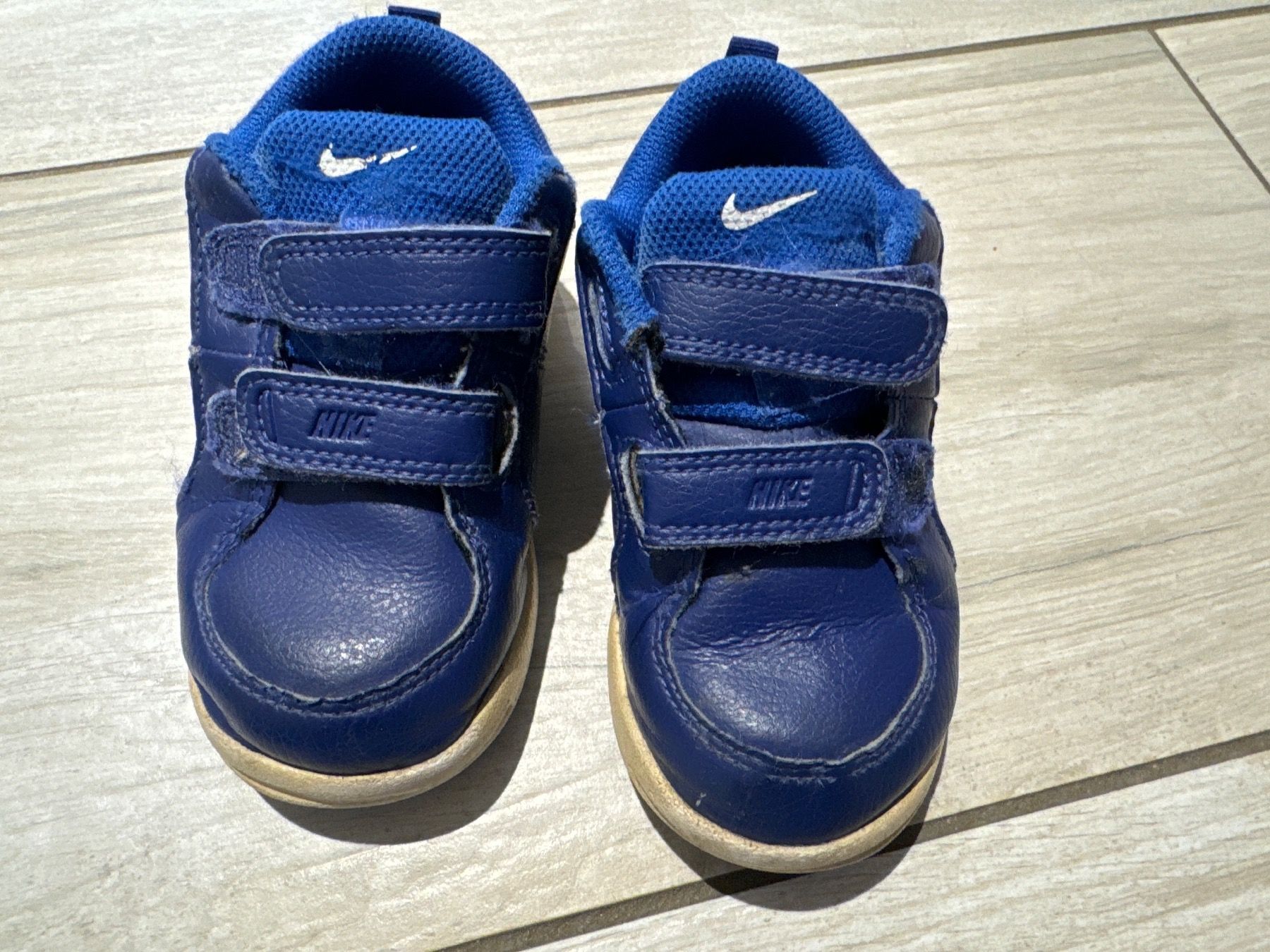 Nike Scarpe per ragazzi: Nike Turnschuhe Gr 25 – Usato da Gelterkinden venduto da Familienferien