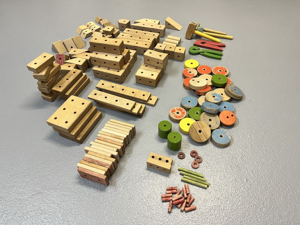 Jouets: Matador gross – D'occasion à Kilchberg ZH par ARBAU 1