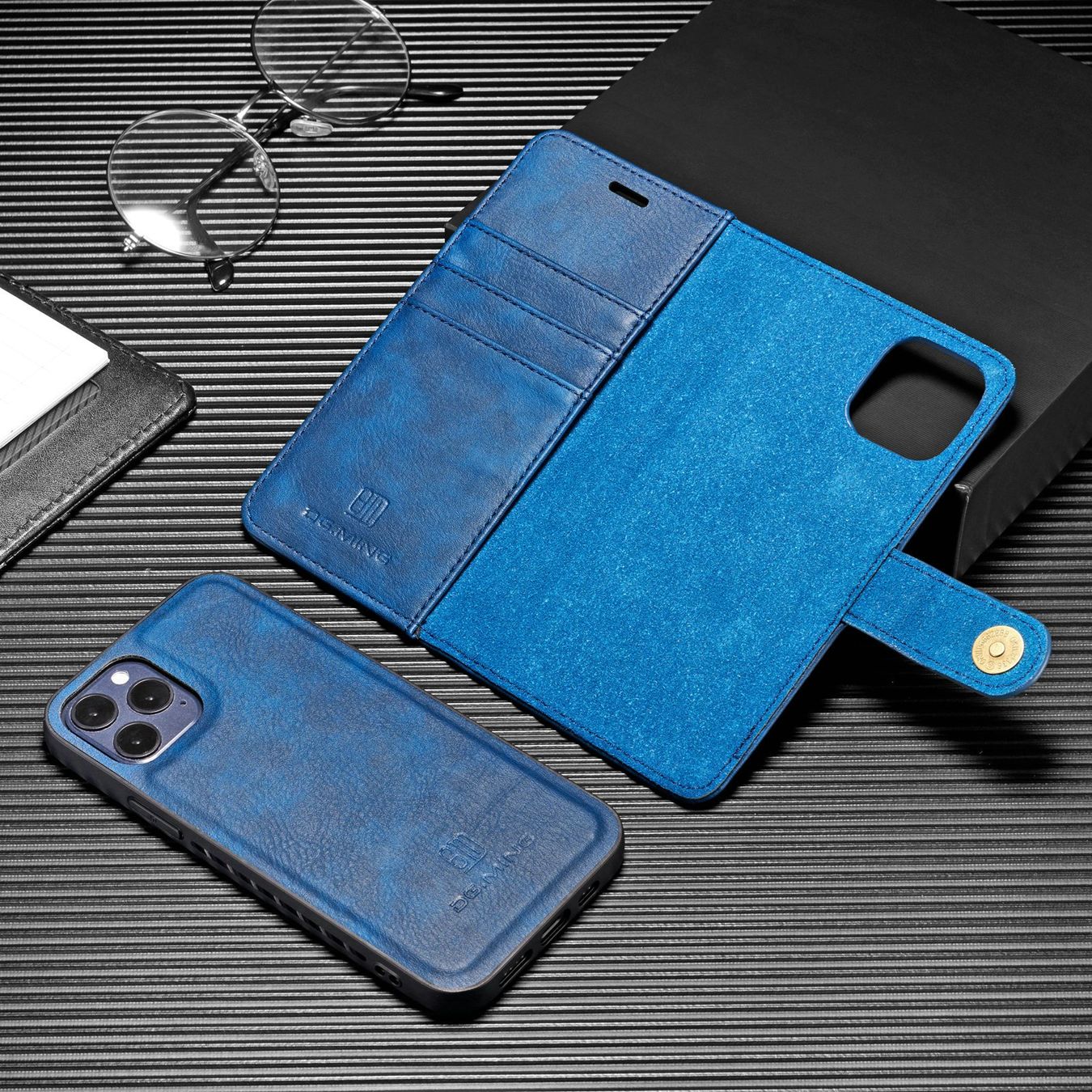 Cover & Protezioni schermo: iPhone 14 Pro max - coque en daim portecarte détachable – Nuovo e nell'imballaggio originale da Morges venduto da DigiAC 2